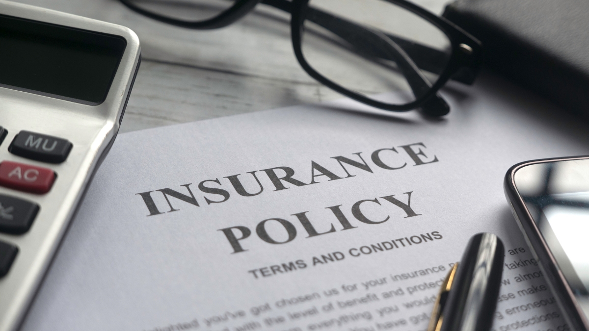 Simplified vs. Fully Underwritten Policies: Which Sells Best in 2025? post thumbnail